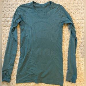 Lululemon Swiftly Tech long sleeve blue size 6